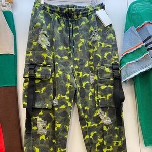 Camo pants